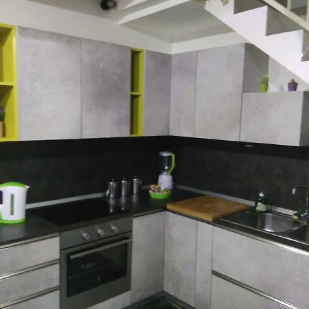 Beverello Apartment *