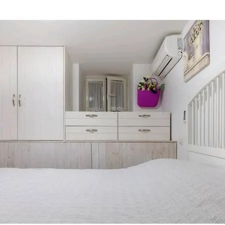 Beverello Apartment
