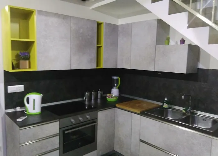 Beverello Apartment *