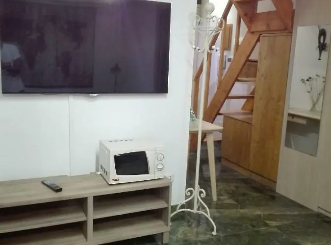 Beverello Apartment *